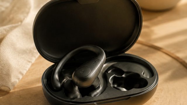 Exploring the Innovative Boat Airdopes ProClip: A New Era in Earbuds | agen136 s