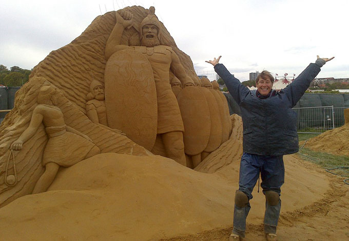 Shining sand sculpture works, fleeting but still classic--top emoticon