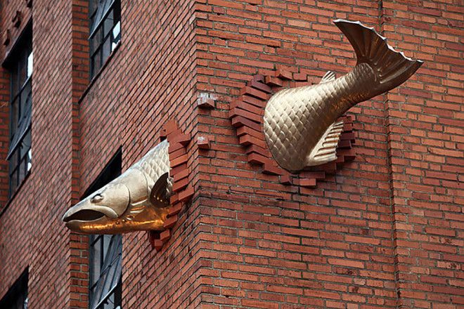17 weird sculptures--top emoticons